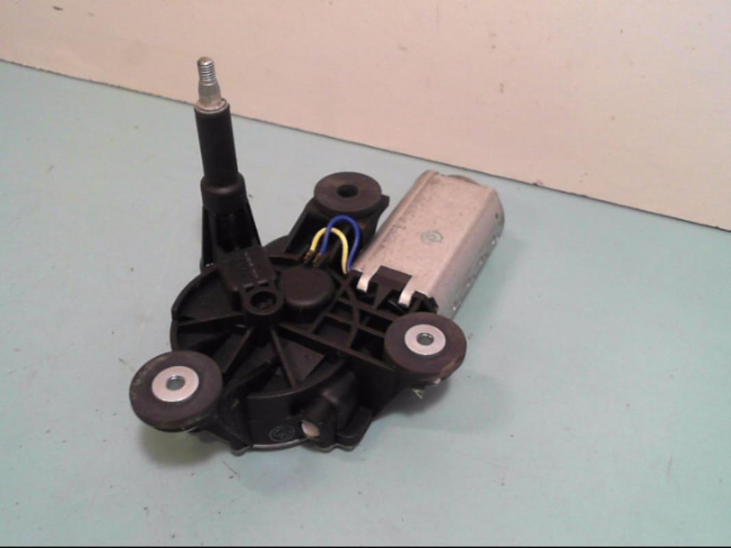 Moteur essuie glace arriere