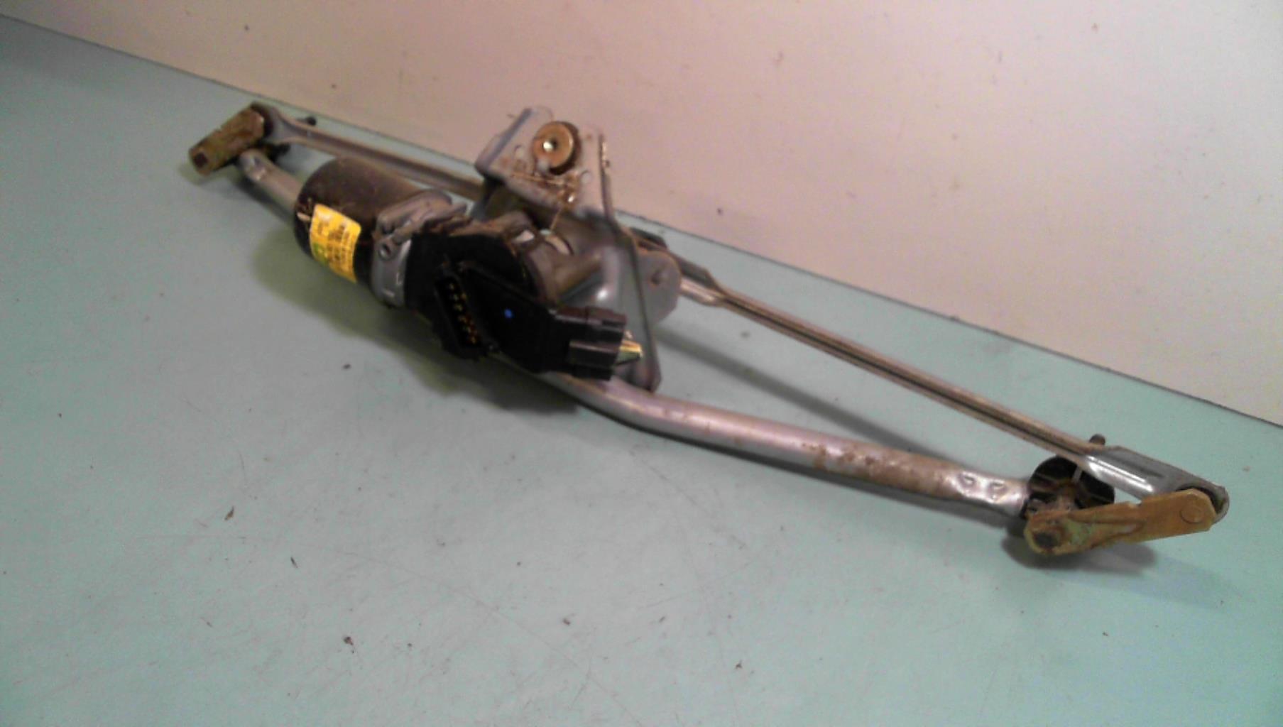 Moteur essuie glace avant