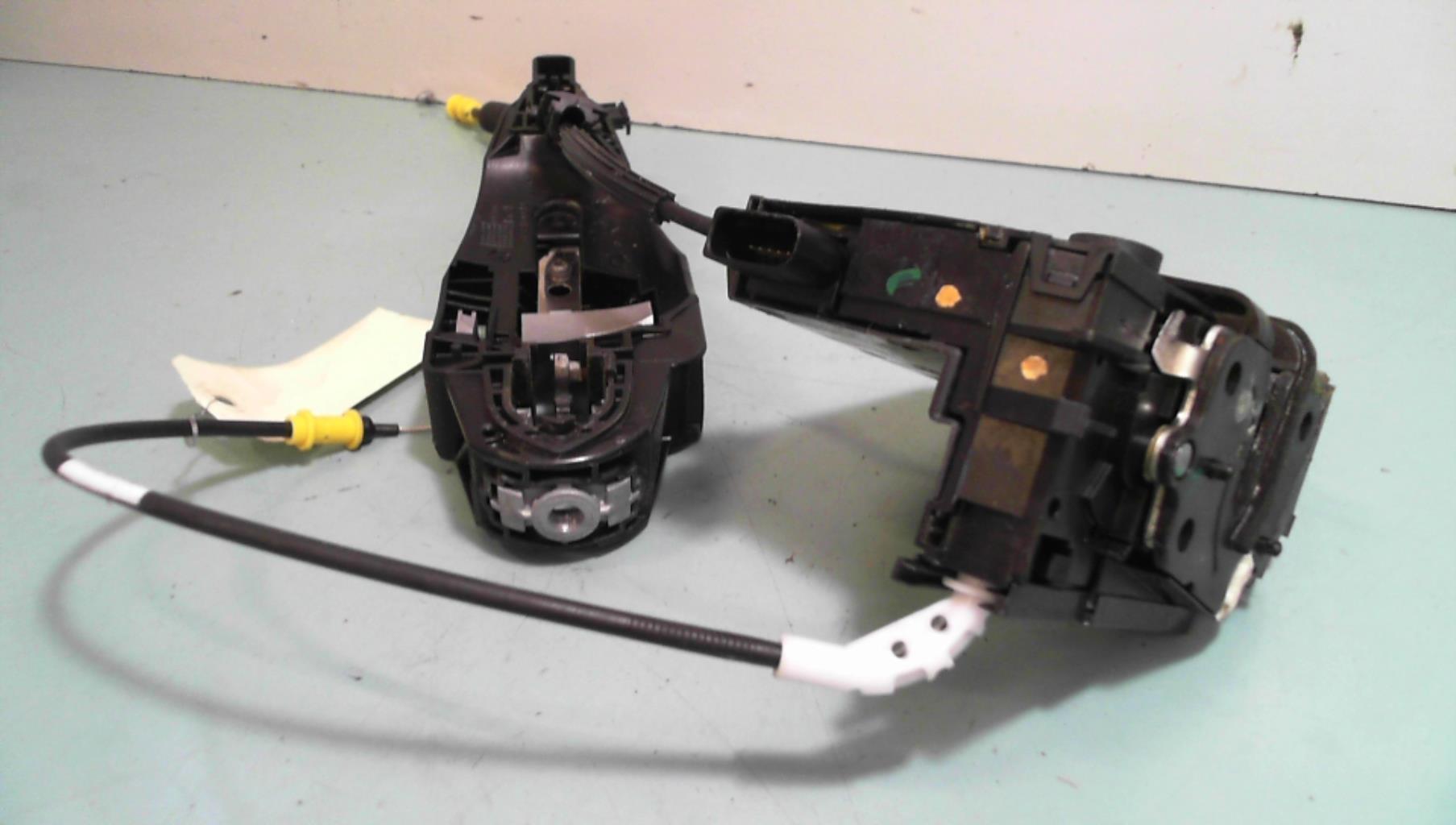 Serrure arriere droit