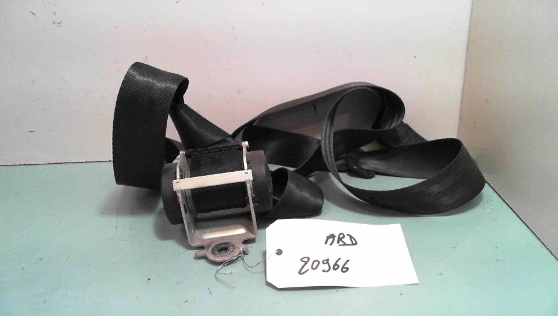 Ceinture arriere droit