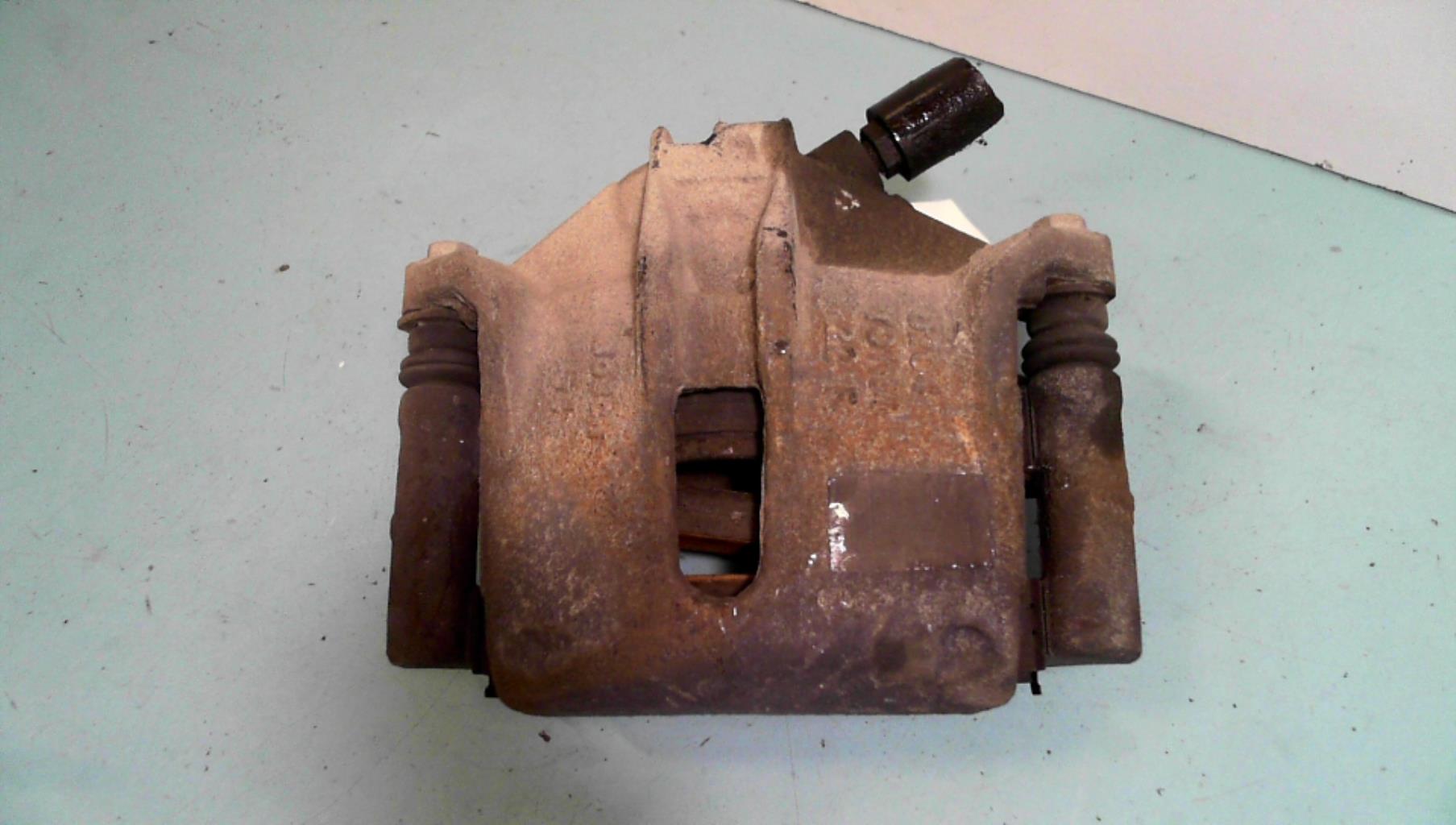 Etrier avant gauche (freinage)