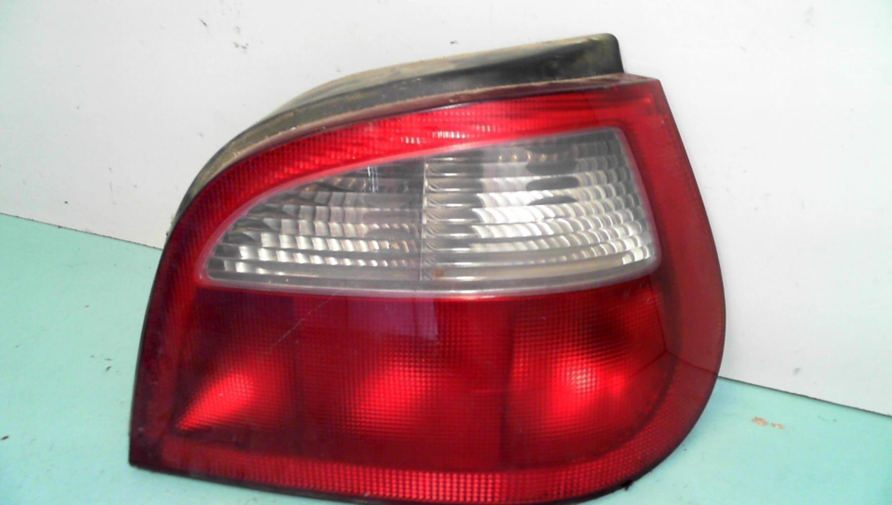 Fanale posteriore principale destro (luci)
