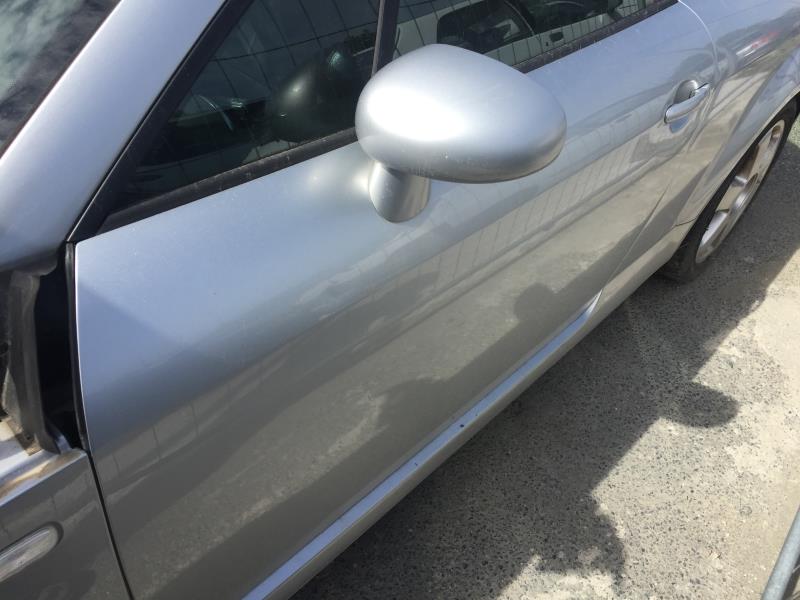 Porte avant gauche