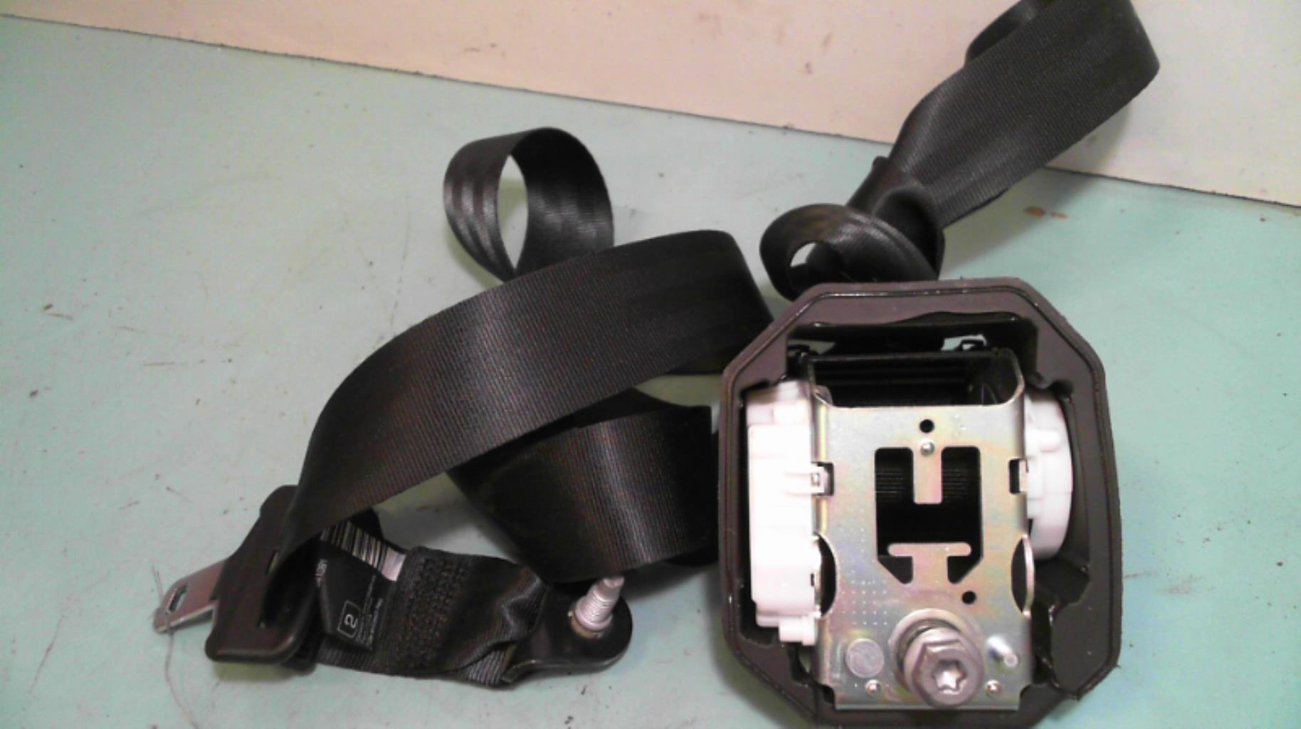 Ceinture arriere droit