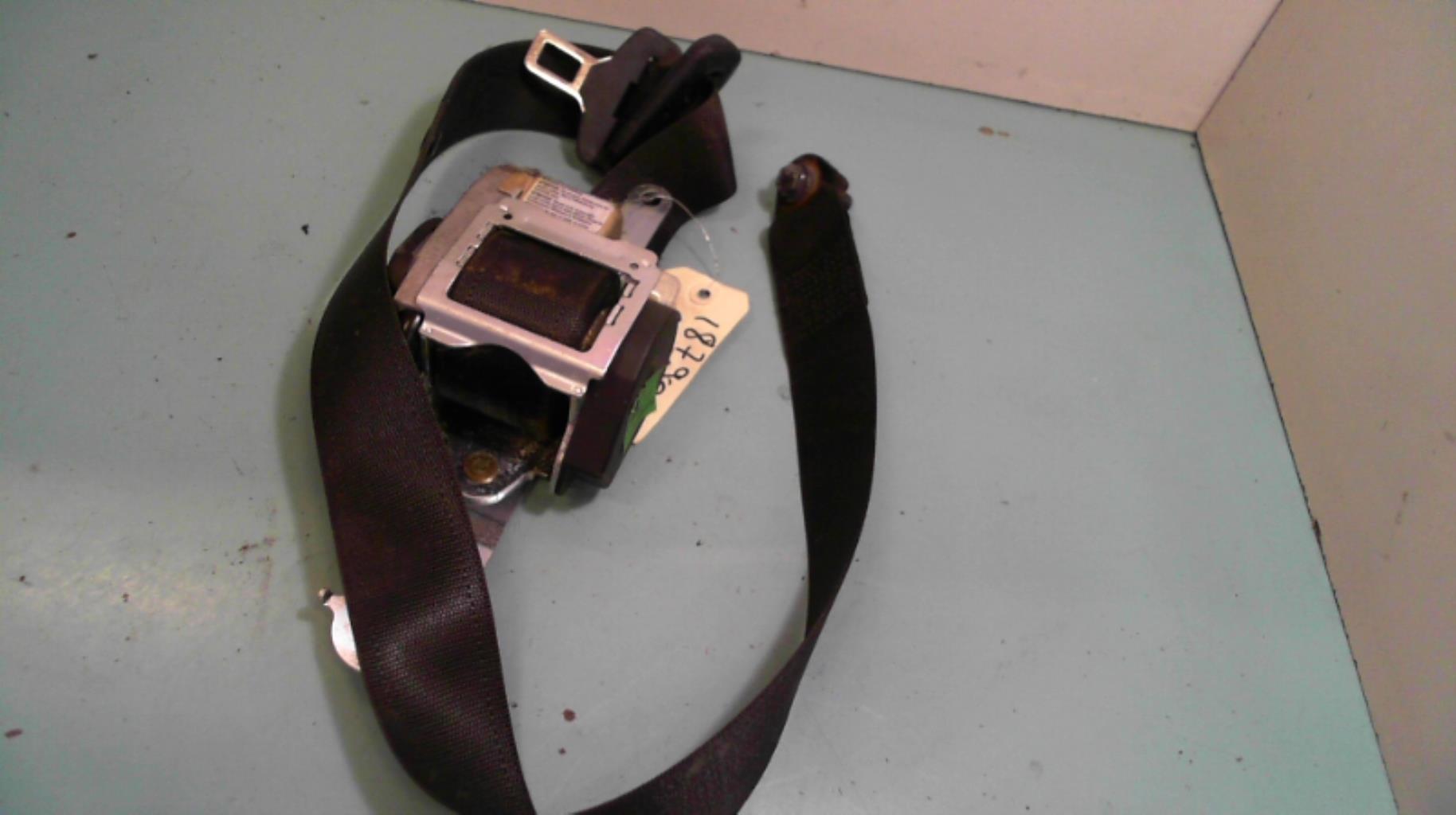 Ceinture avant droit