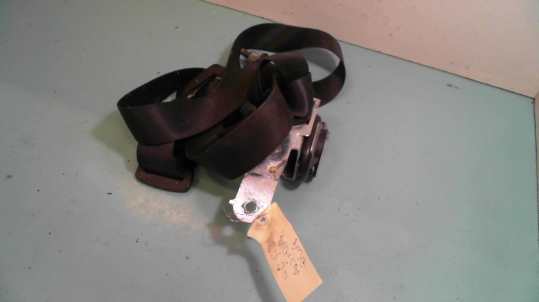 Ceinture avant gauche