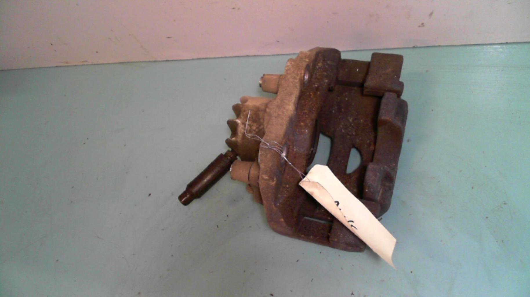 Etrier avant gauche (freinage)