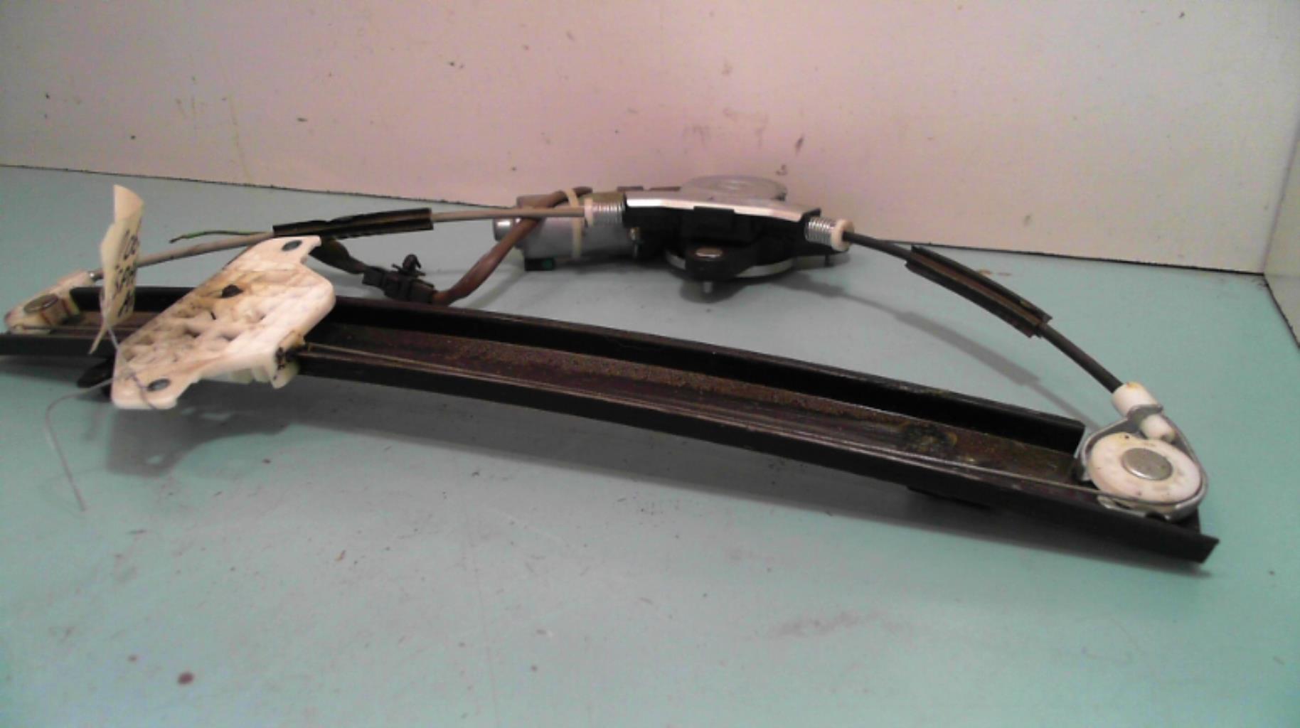 Leve vitre electrique avant gauche