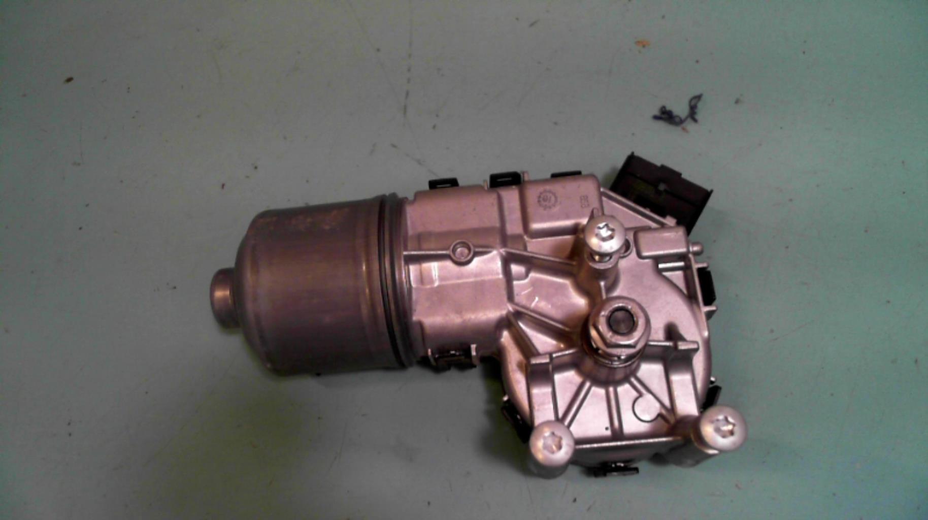 Moteur essuie glace avant