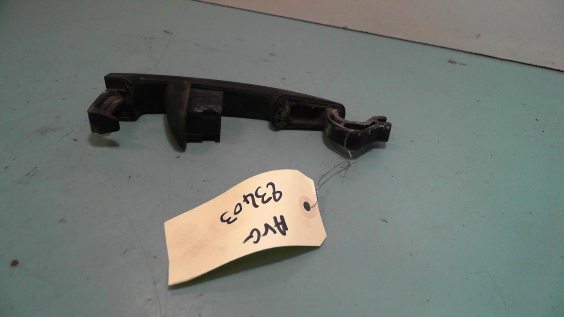 Poignee porte avant gauche