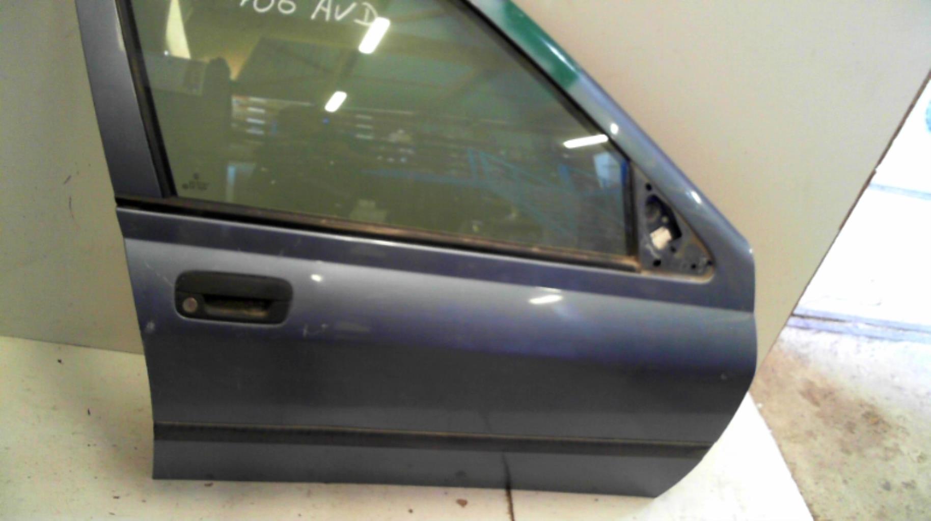 Porte avant droit