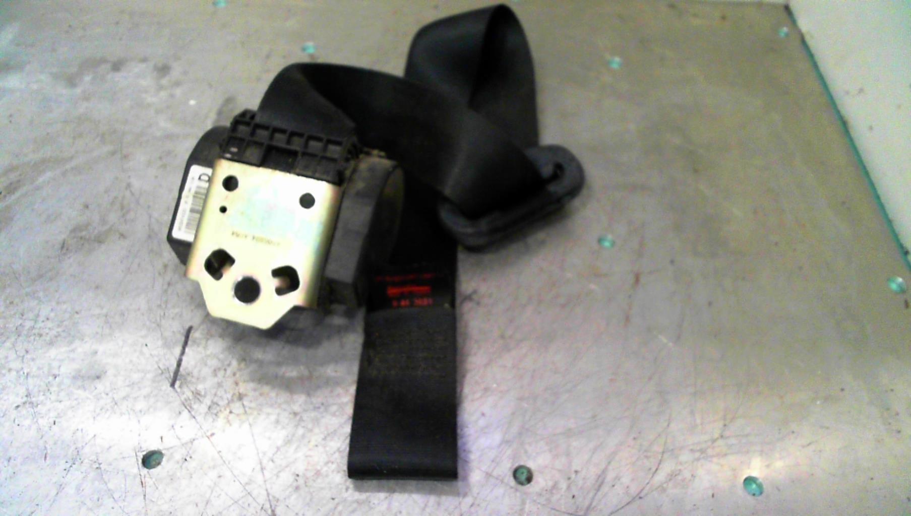 Ceinture avant droit