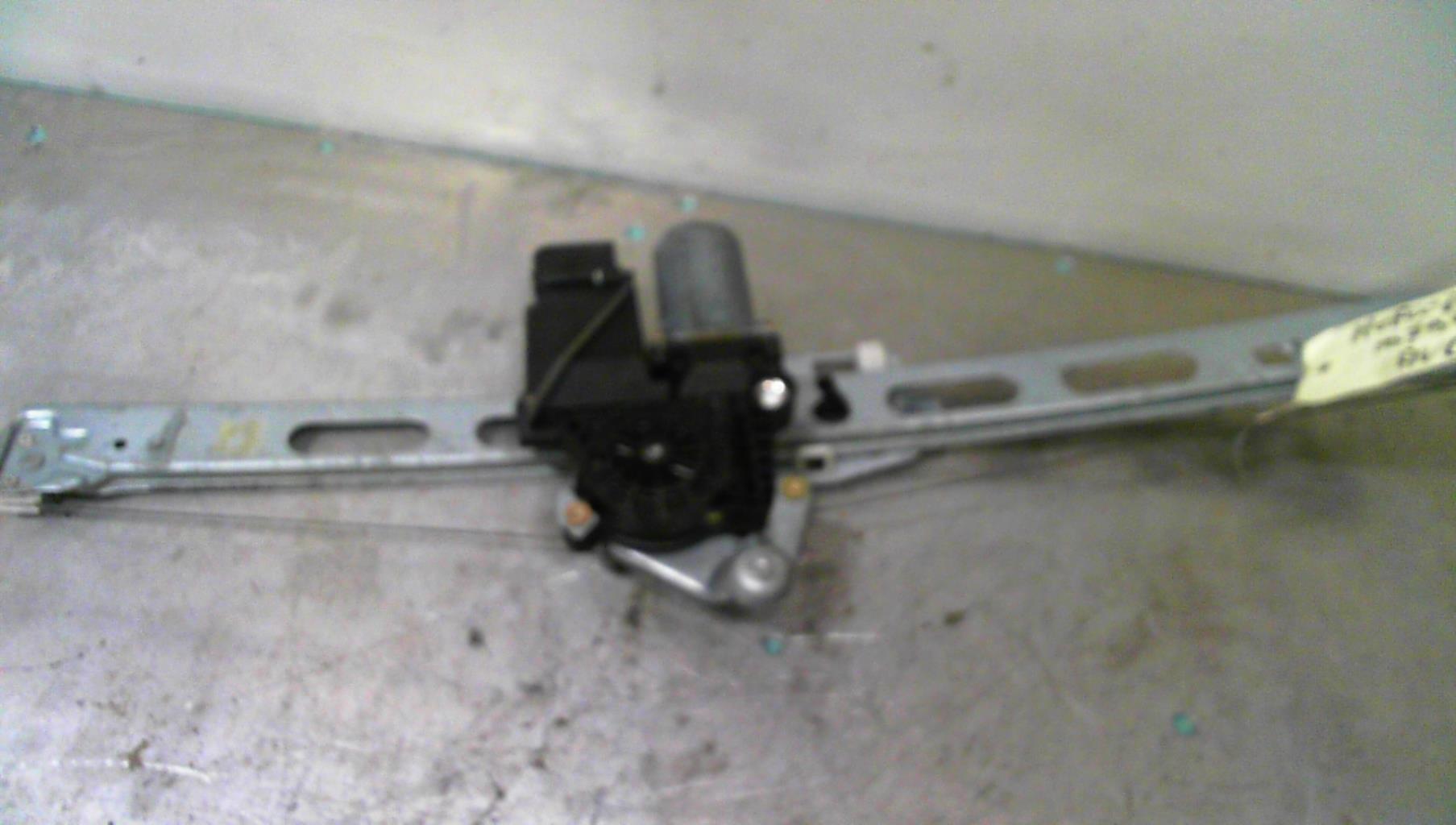 Leve vitre electrique avant gauche