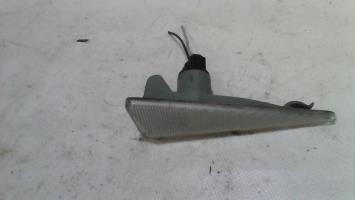 Repetidor intermitente delantero izquierdo (luces)