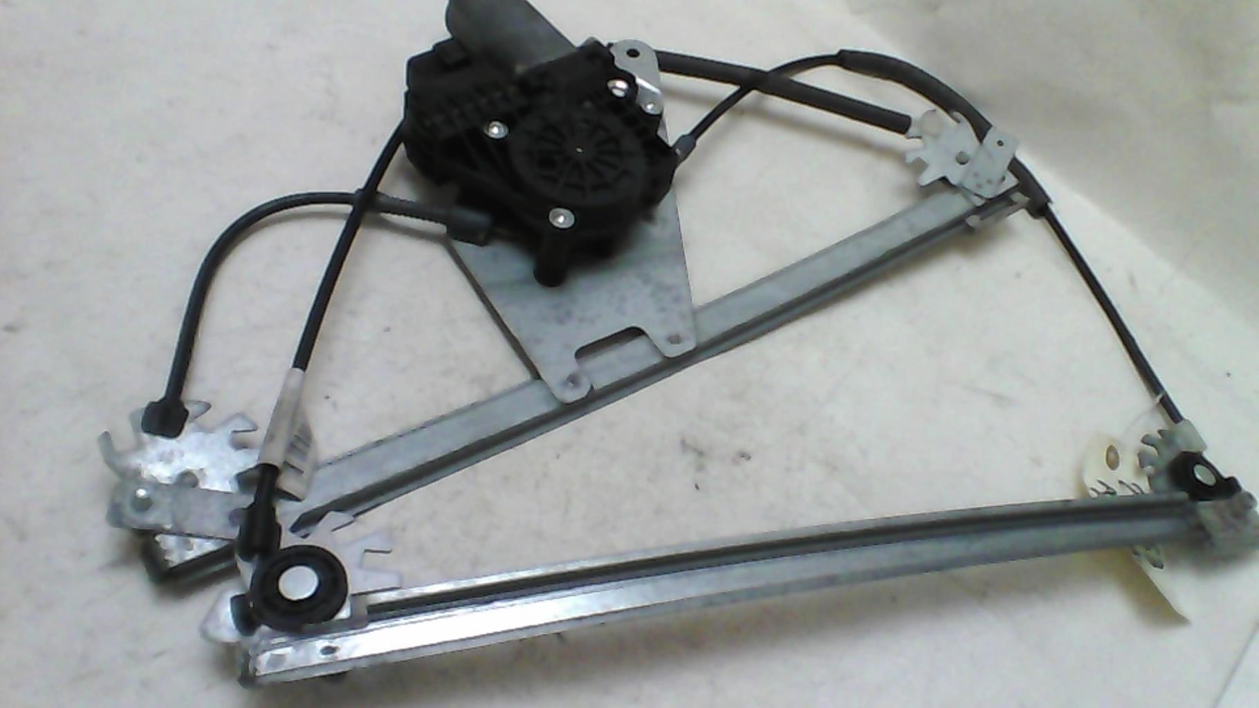 Leve vitre electrique avant gauche