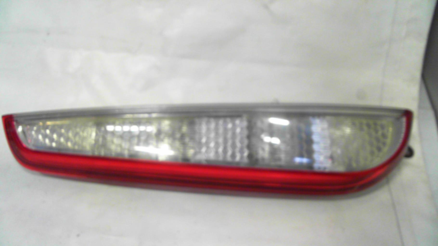 Fanale posteriore principale sinistro (luci)
