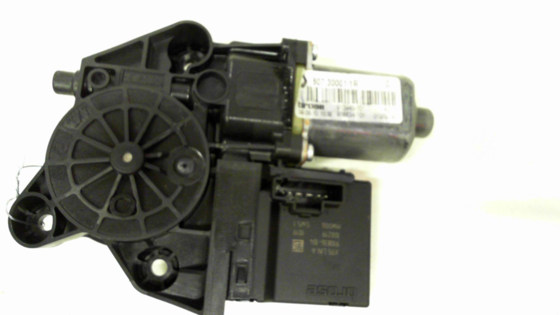 Moteur leve vitre avant droit