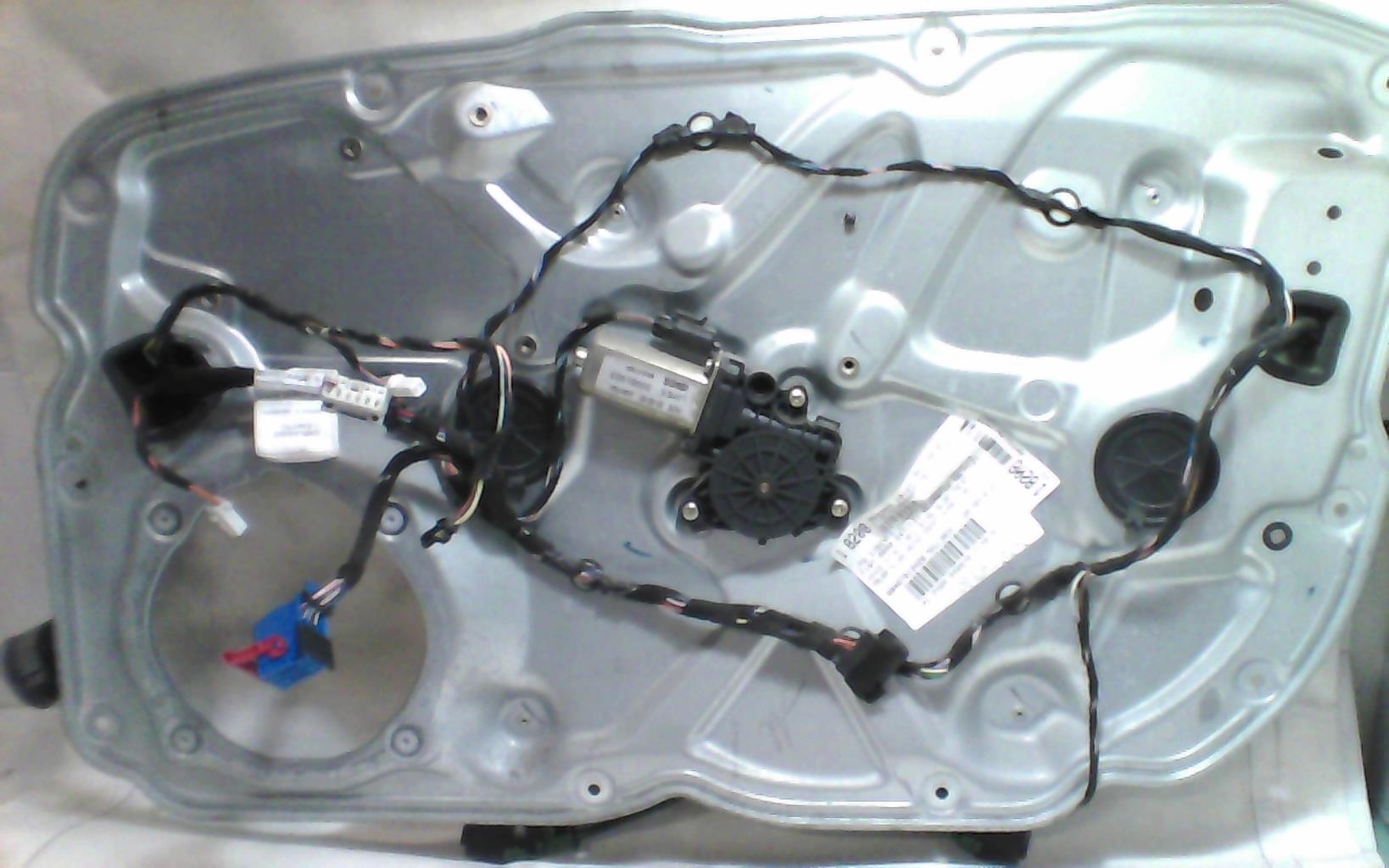 Elevalunas eléctrico delantero derecho