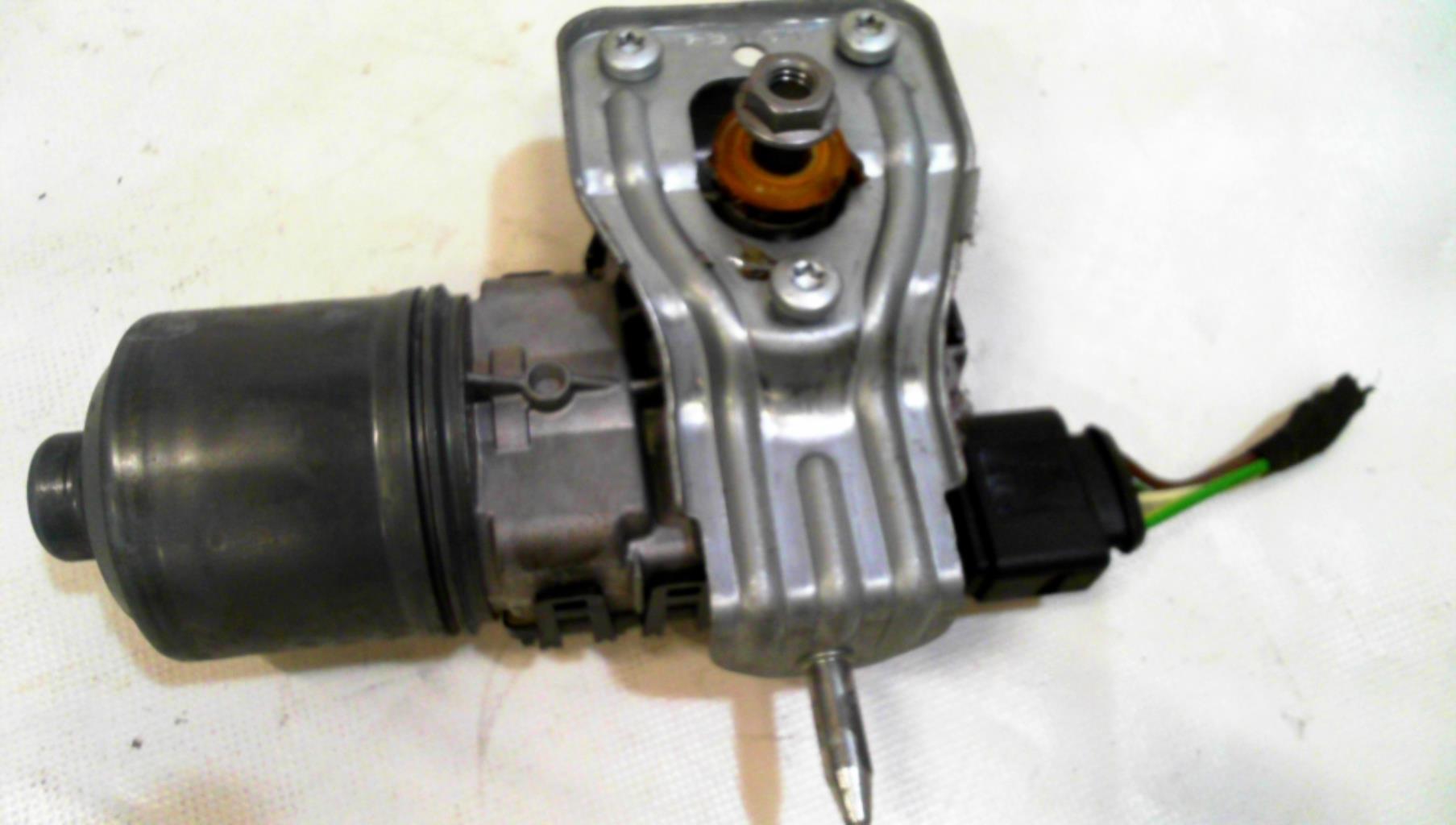 Moteur essuie glace avant