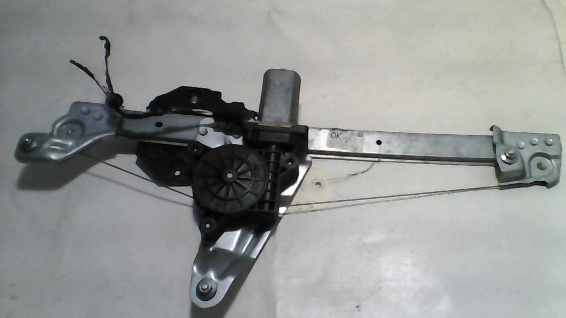 Leve vitre electrique arriere gauche