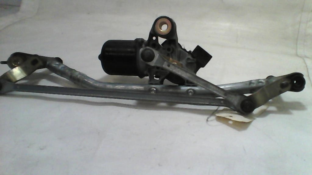 Moteur essuie glace avant