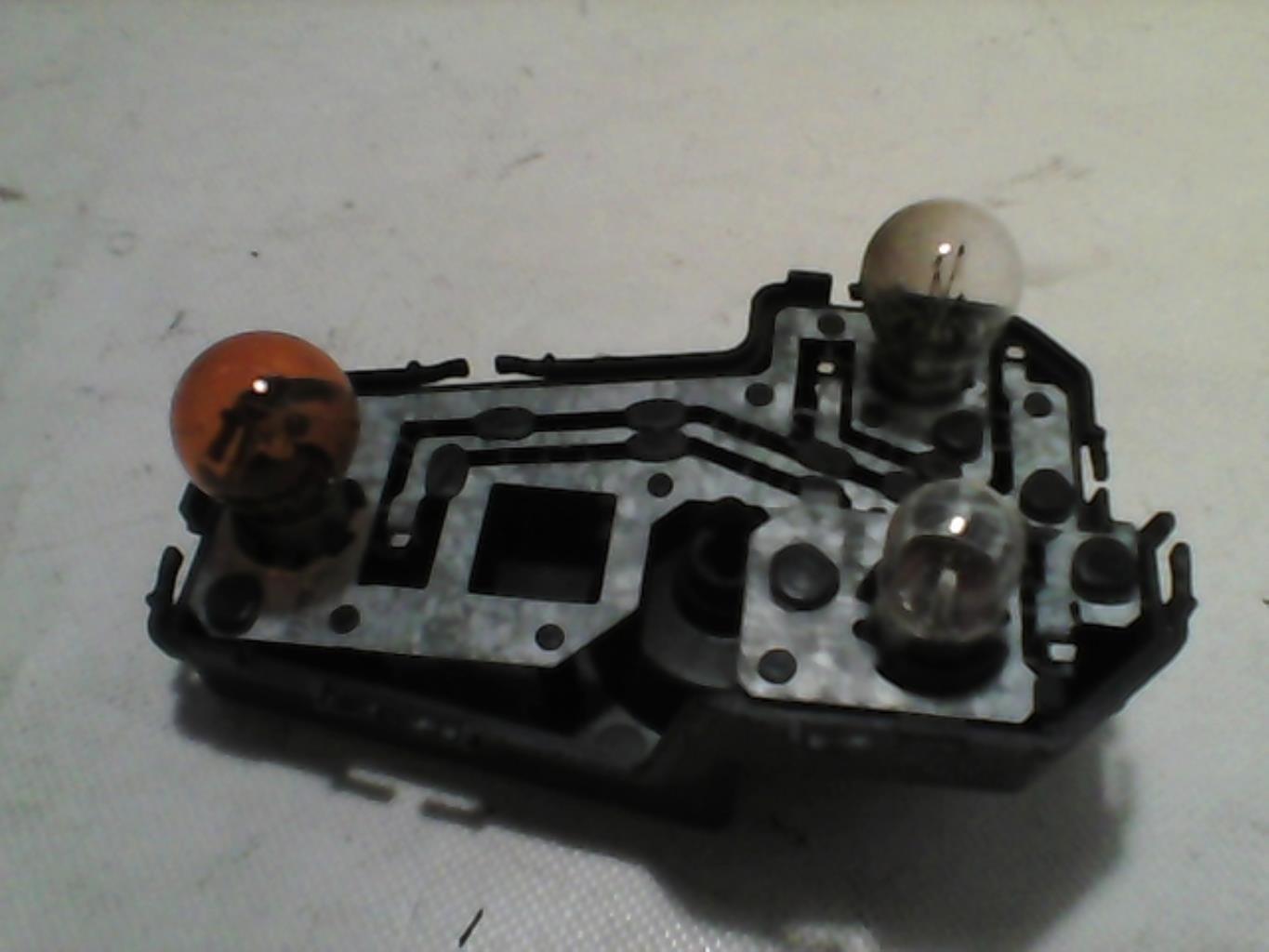 Base portalampade fanale posteriore destro