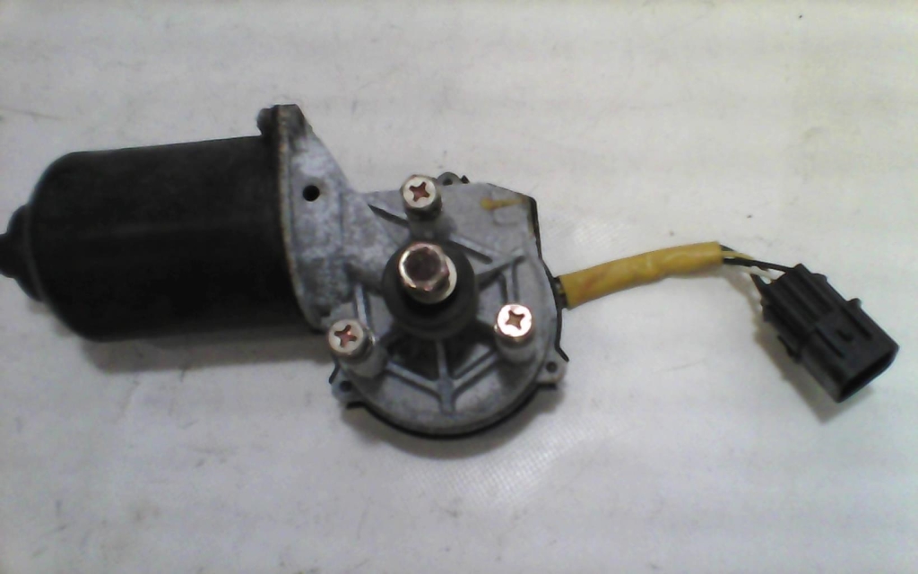 Moteur essuie glace avant