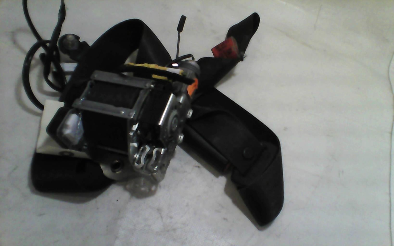 Ceinture avant gauche