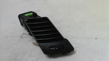 Aerateur tableau de bord avant gauche