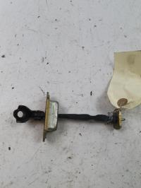 Tirant de porte avant droit
