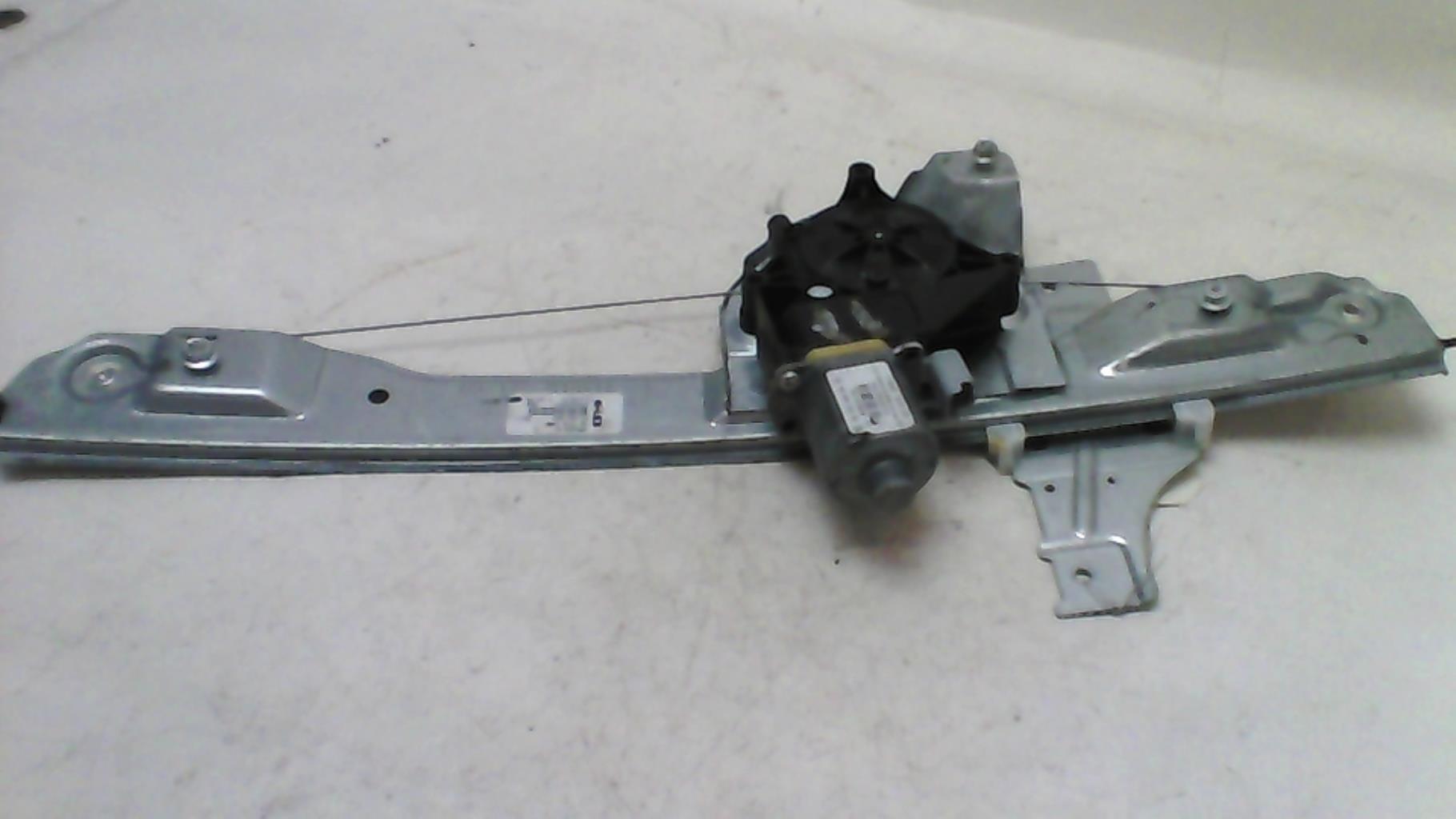Leve vitre electrique avant gauche