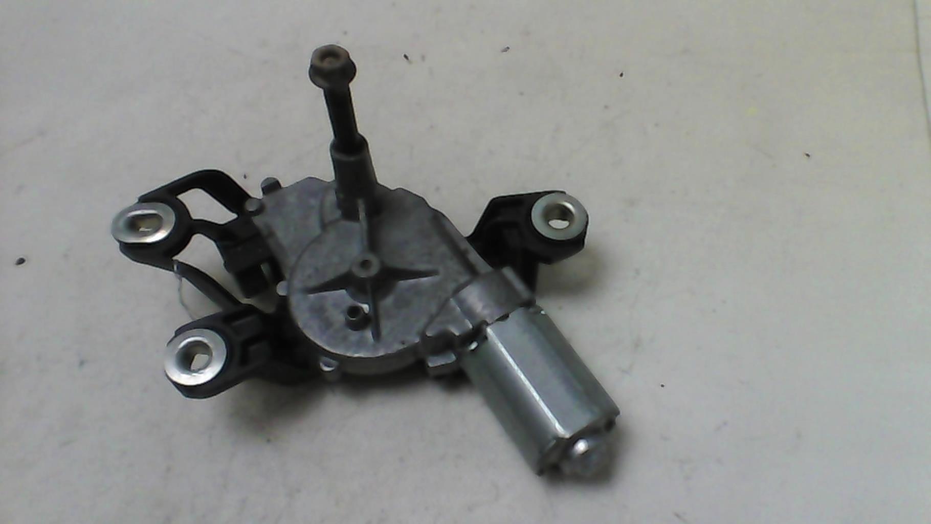 Moteur essuie glace arriere