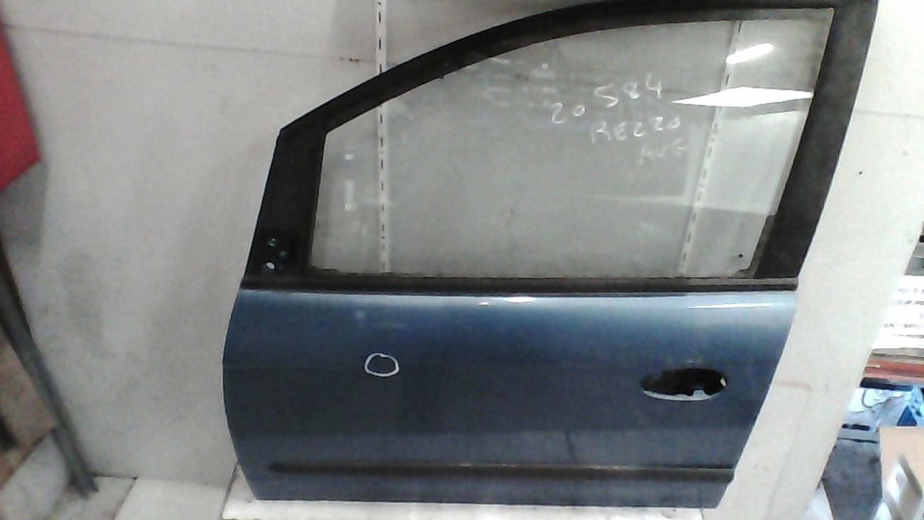 Porte avant gauche