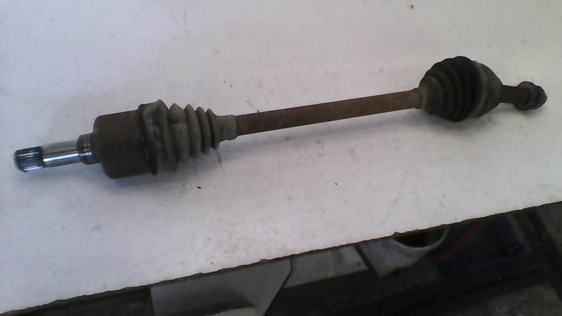 Cardan gauche (transmission)