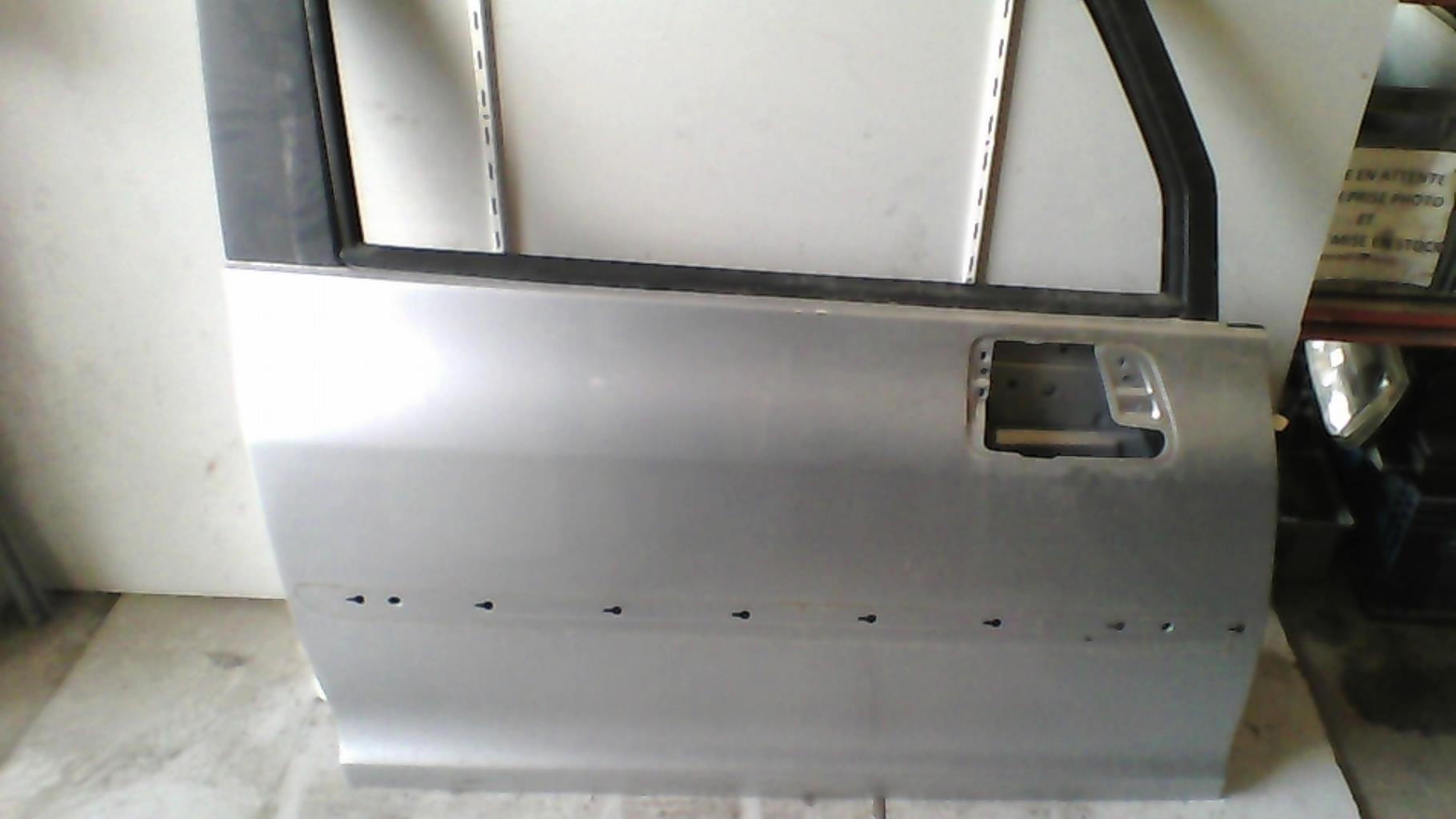 Porte avant droit