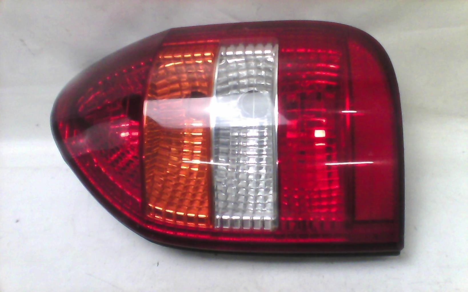 Fanale posteriore principale destro (luci)