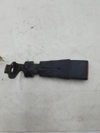 Attache ceinture arriere droit