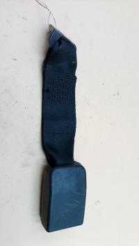 Attache ceinture arriere droit