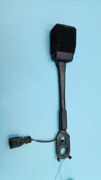 Attache ceinture avant droit