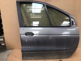 Porte avant droit