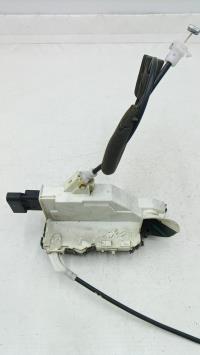 Cerradura delantera izquierda