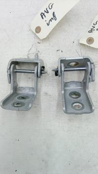 Bisagra de puerta delantera izquierda