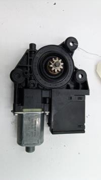 Moteur leve vitre avant droit