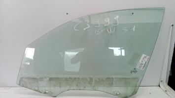 Vitre avant gauche