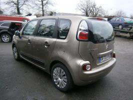 Poignee porte avant gauche