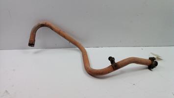 Tube intermediaire (echappement)