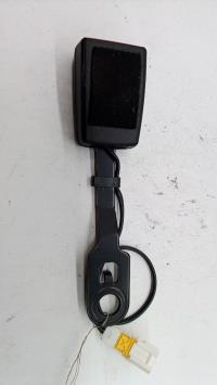 Attache ceinture avant droit