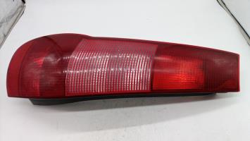 Fanale posteriore principale sinistro (luci)