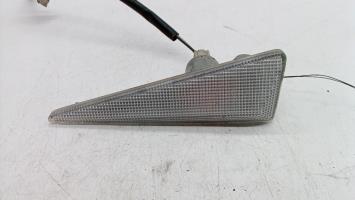 Repetidor intermitente delantero derecho (luces)
