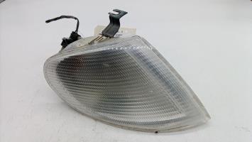 Gruppo ottico anteriore secondario destro (luci)(freccia)